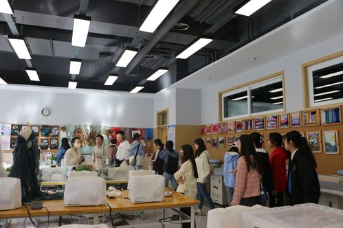 食品學(xué)院師生走進(jìn)北京十一學(xué)校亦莊實(shí)驗(yàn)中學(xué) 感受現(xiàn)代教育魅力